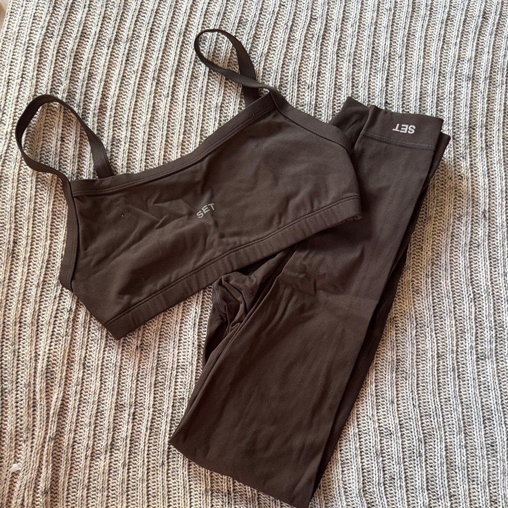 SET Active Chocolate Sports Bra and Leggings